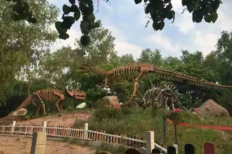 当仿真恐龙遇上仿真动物：构建沉浸式远古世